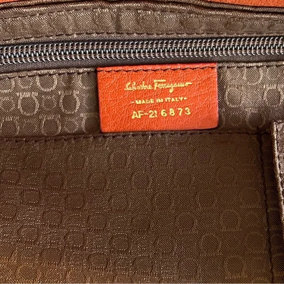 Ferragamo🍊Leather Satchel